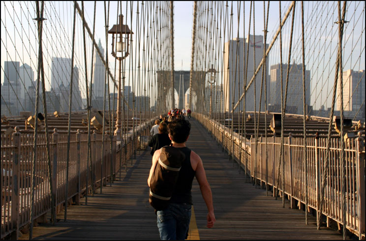 photo "Through the bridge" tags: architecture, genre, landscape, 