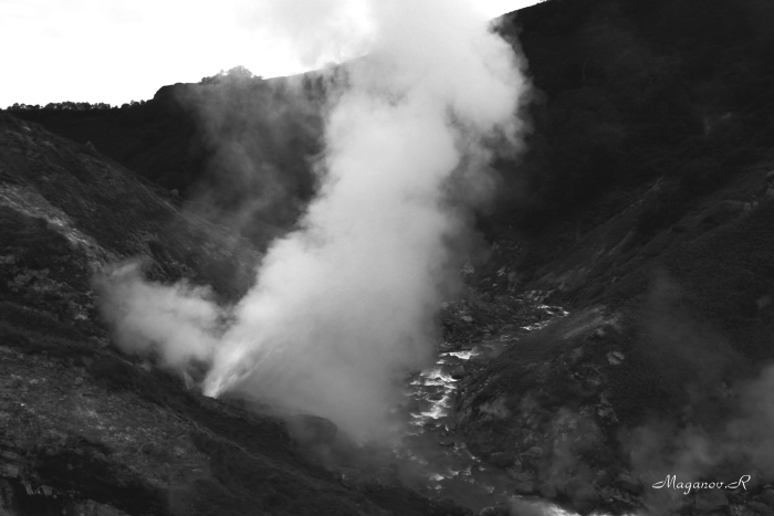 photo "Eruption of a geyser" tags: landscape, mountains, water