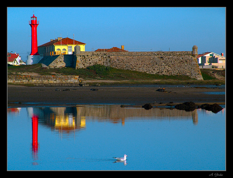 фото "Lighthouse of Esposende" метки: пейзаж, архитектура, вода