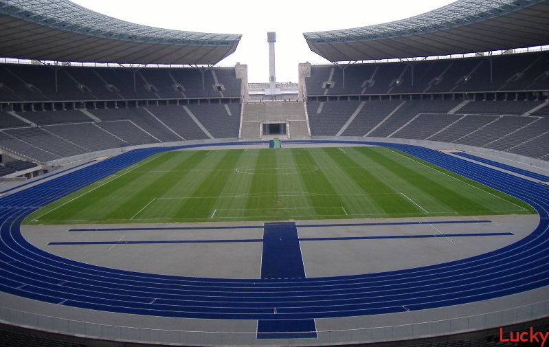 Включи стадиону. Olympiastadion Berlin FIFA 22. Olympiastadion Berlin AC/DC.