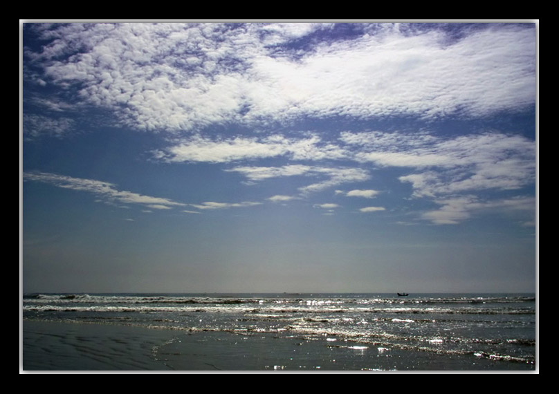 photo "Sky and sea" tags: landscape, clouds, water