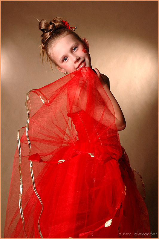 photo "The young dancer" tags: portrait, glamour, children