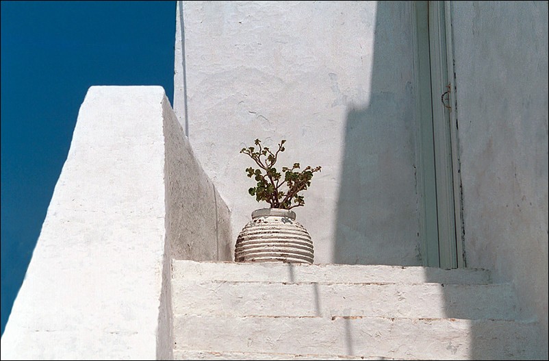 photo "Greece #5: In the rays of the midday sun" tags: architecture, travel, landscape, Europe