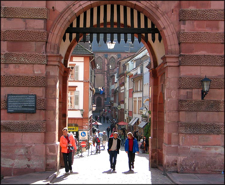 photo "The door" tags: architecture, travel, landscape, Europe