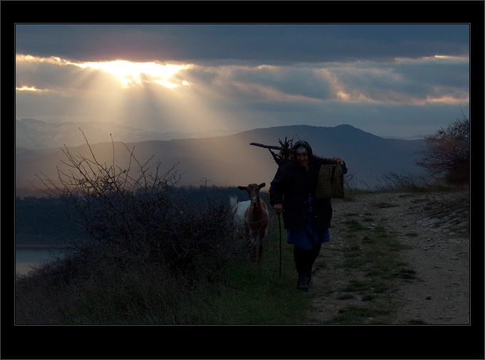 photo "Her World" tags: landscape, portrait, sunset
