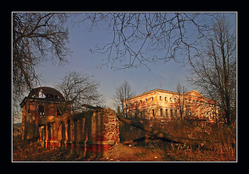 photo "Manor "Grebnevo". Ruins." tags: architecture, landscape, sunset