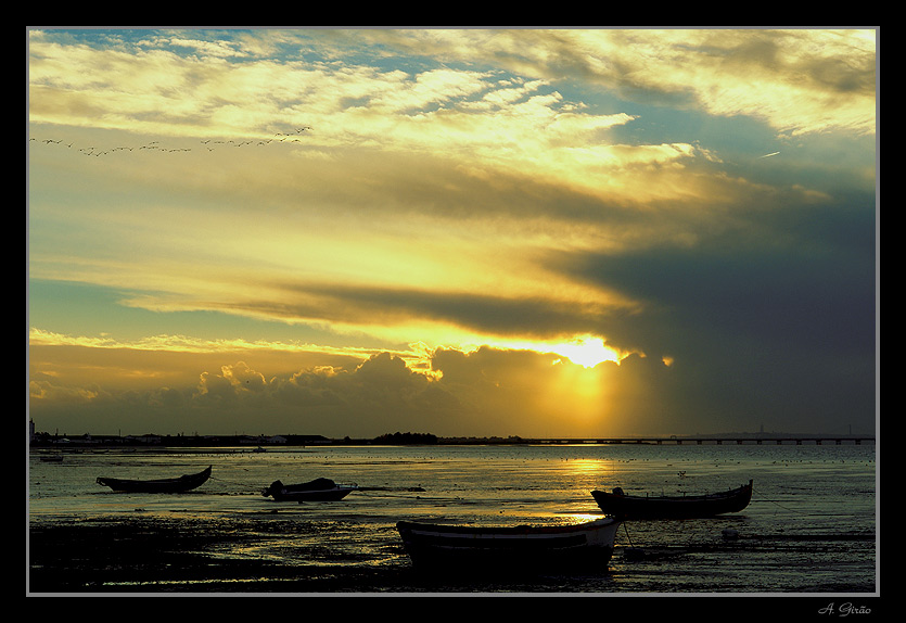 фото "Sunset in Tagus river" метки: пейзаж, вода, закат