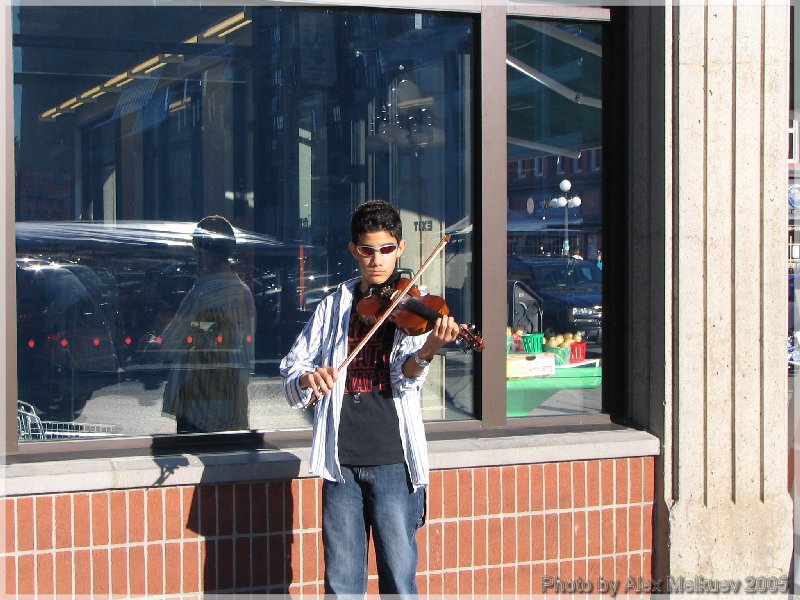 photo "Terminator and violin..." tags: portrait, travel, North America, man