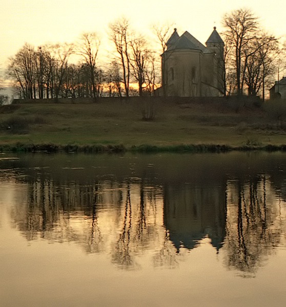 фото "Храм у реки" метки: пейзаж, архитектура, закат