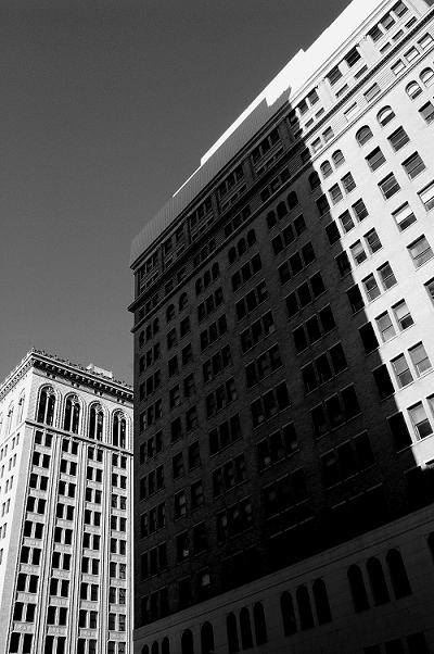 photo "Two Buildings" tags: architecture, black&white, landscape, 