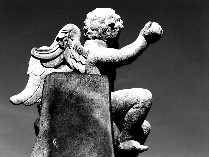 photo "The challenge of sitting putto" tags: black&white, abstract, 