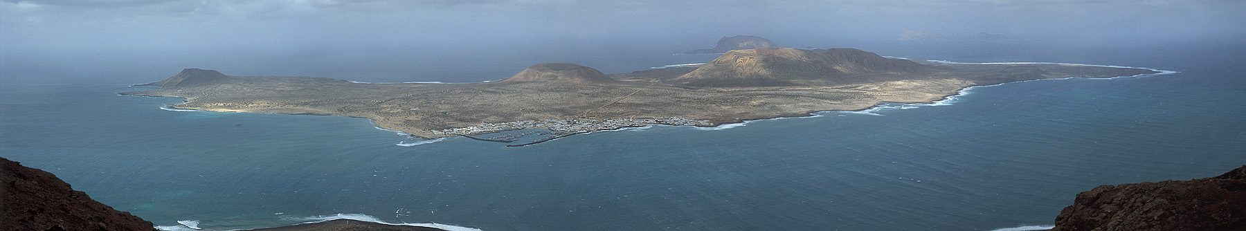 photo "Graciosa" tags: panoramic, landscape, mountains