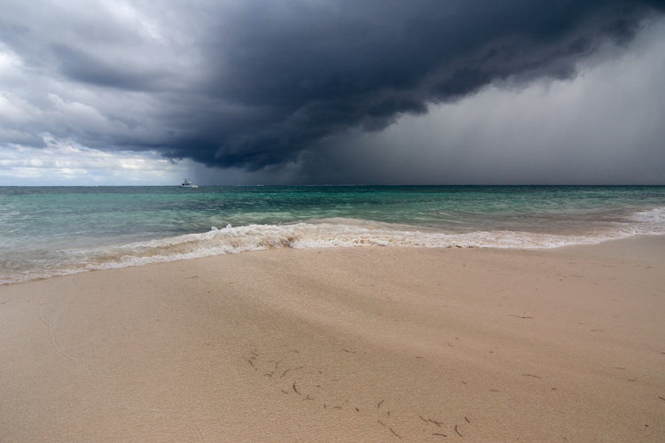 photo "Dominikana 04" tags: landscape, clouds, water