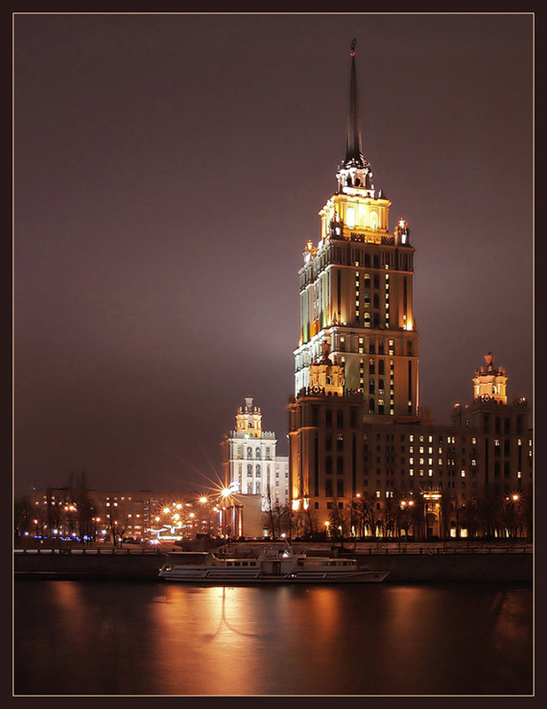 photo "hotel "Ukraine"" tags: architecture, panoramic, landscape, 