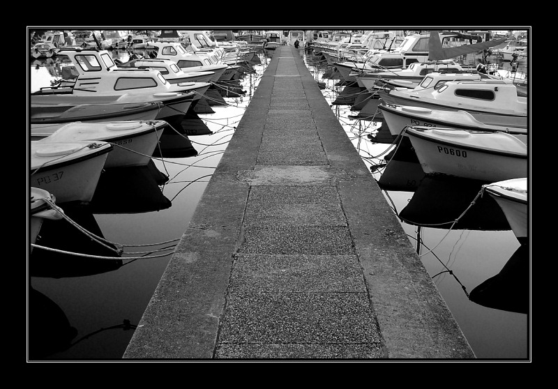 photo "Marina" tags: landscape, black&white, water