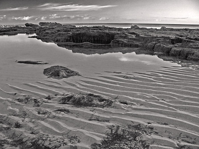 photo "Sea and sand" tags: black&white, landscape, water