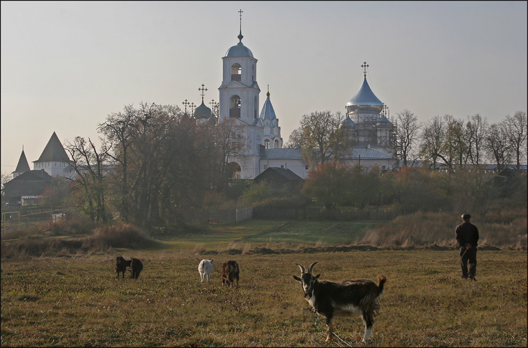 photo "The evening walk" tags: landscape, autumn