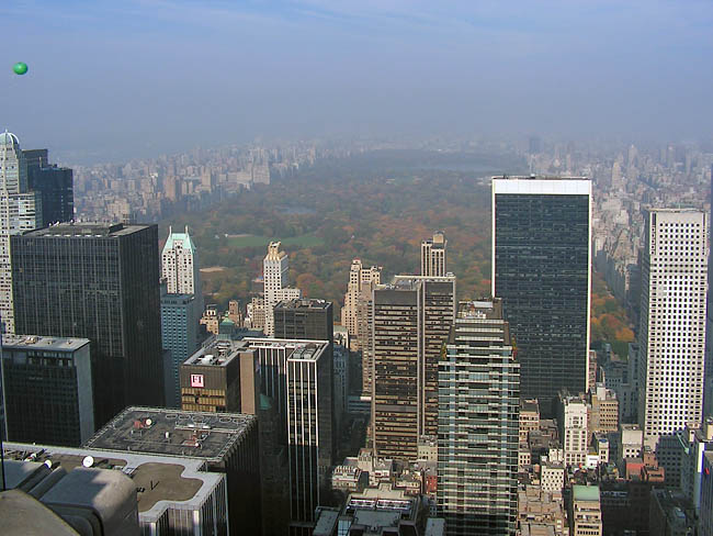 photo "Central Park & UFO." tags: architecture, landscape, autumn