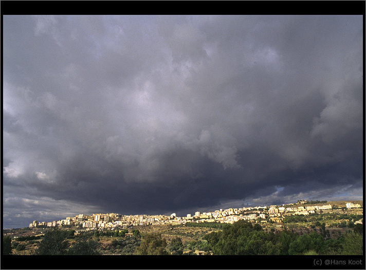 photo "Modern Agrigento" tags: architecture, landscape, 