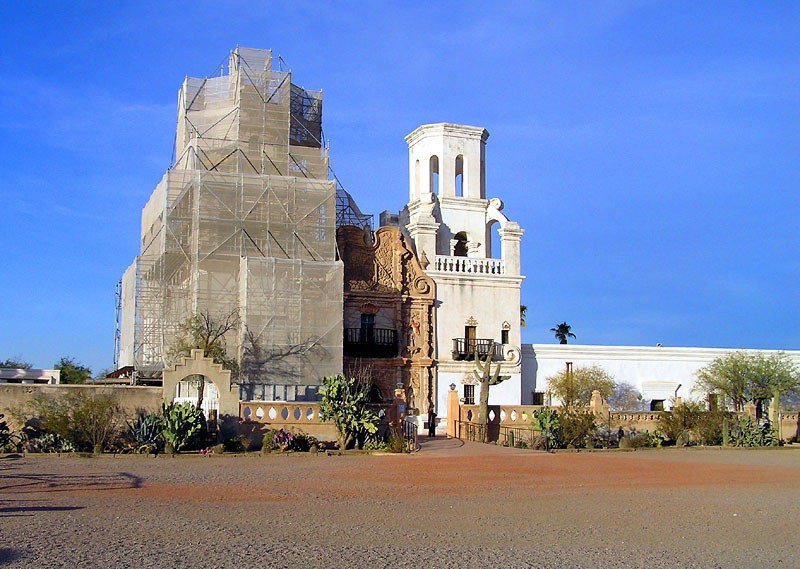 photo "San Xavier Del Bac" tags: architecture, travel, landscape, North America