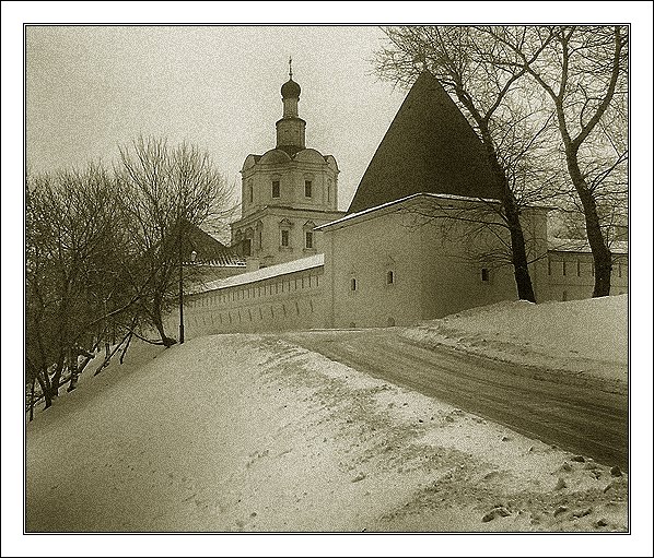 photo "The Spaso-Anronikov monastery" tags: architecture, landscape, winter