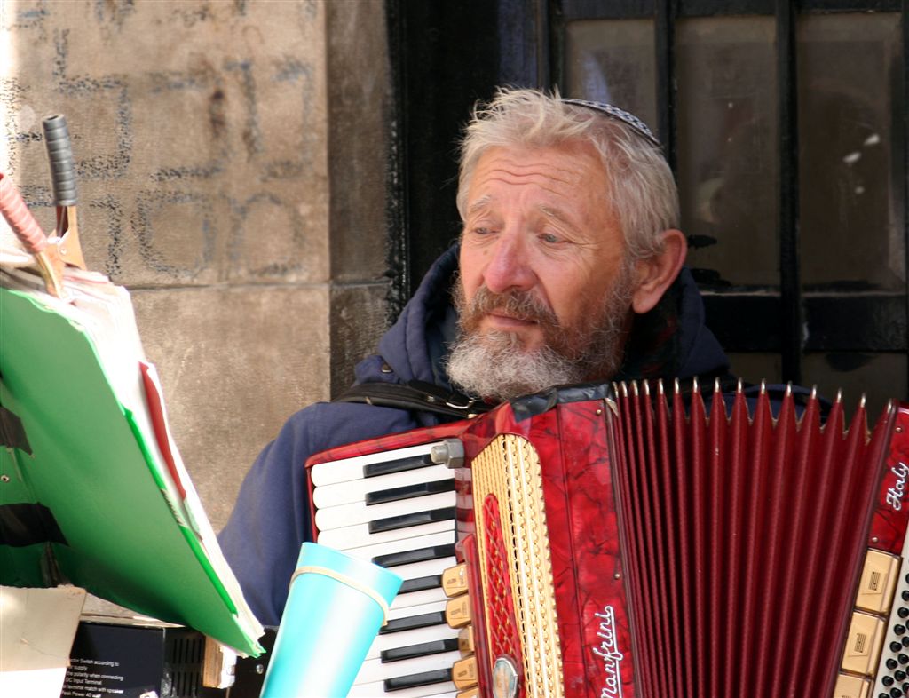 photo "Musiciant" tags: portrait, genre, man