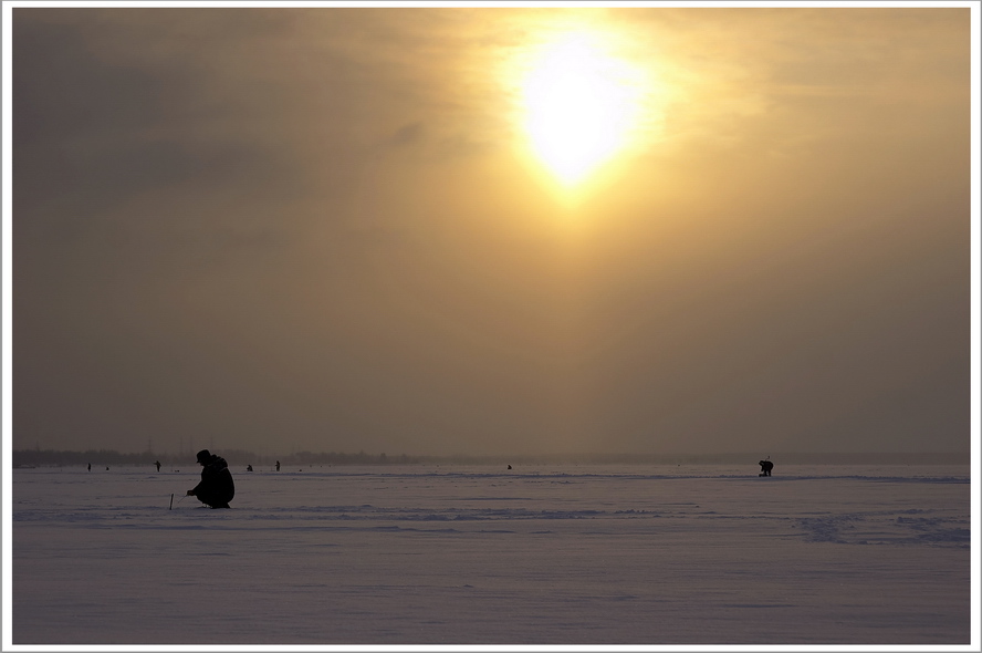 photo "About a cjld fishing" tags: landscape, reporting, winter