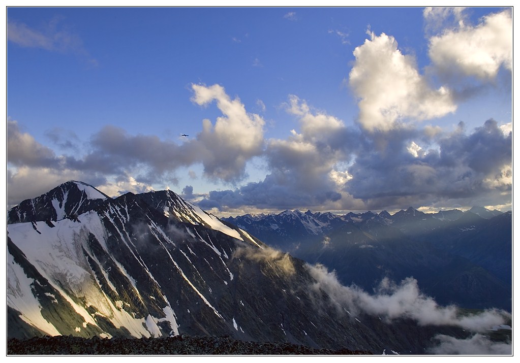 photo "Single" tags: landscape, clouds, mountains