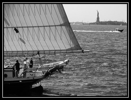 photo "faces of liberty" tags: travel, black&white, North America