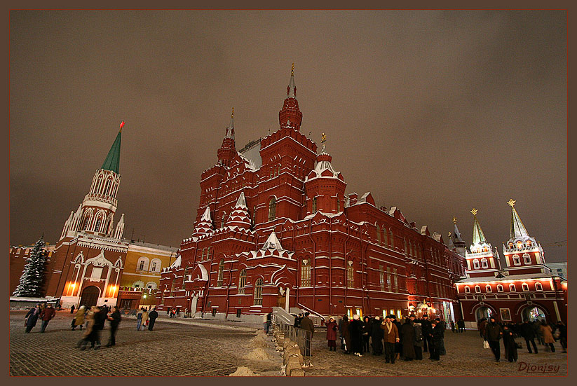 photo "Red Square welcomes guests in the evening" tags: architecture, landscape, night