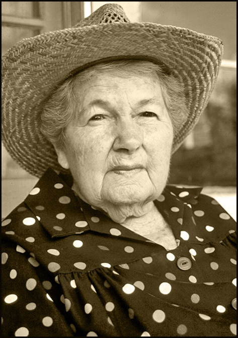 фото "My beloved Mother at age of almost 90 years: 2005" метки: разное, портрет, женщина
