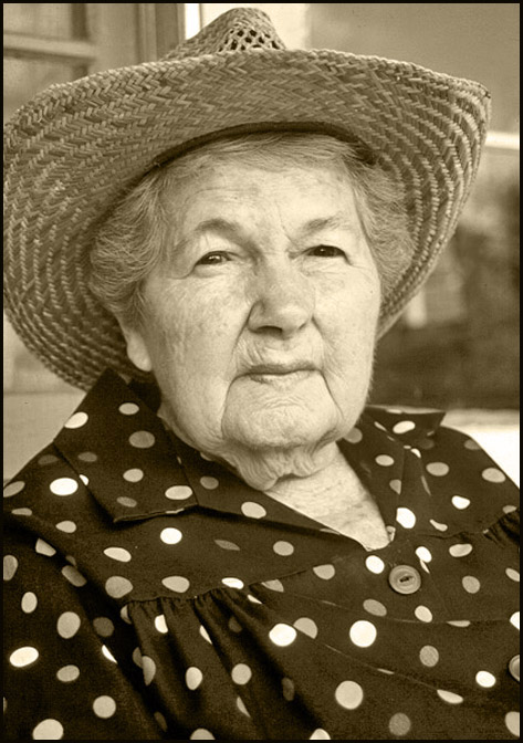 photo "My beloved Mother at age of almost 90 years: 2005" tags: misc., portrait, woman