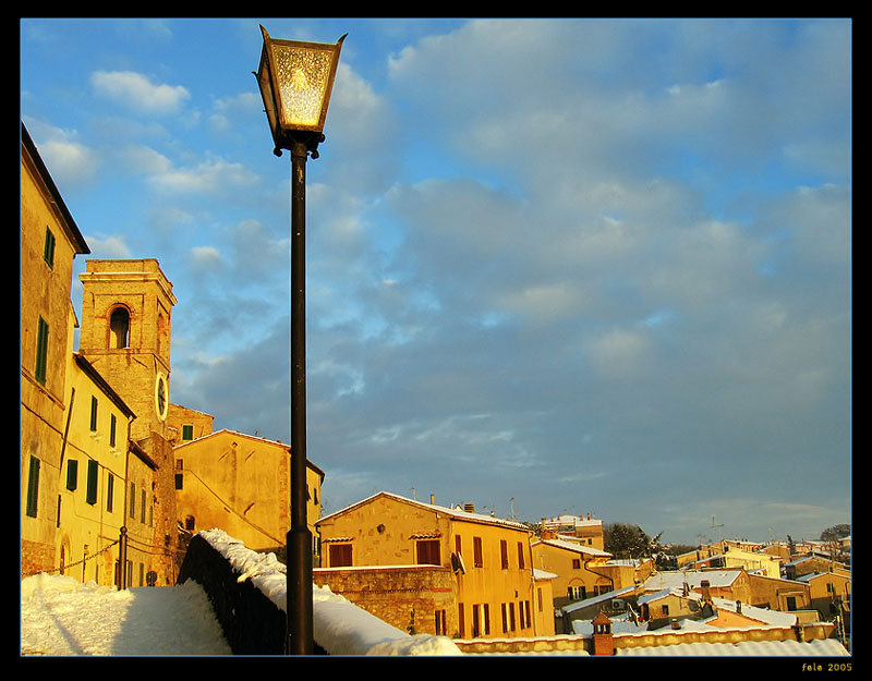 photo "Accidentally snowy" tags: architecture, landscape, winter