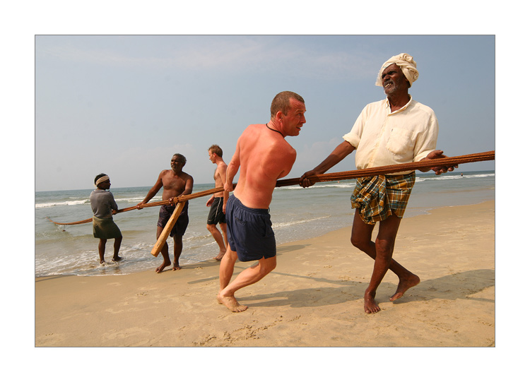 photo "Fishermen & helpers" tags: travel, genre, Asia