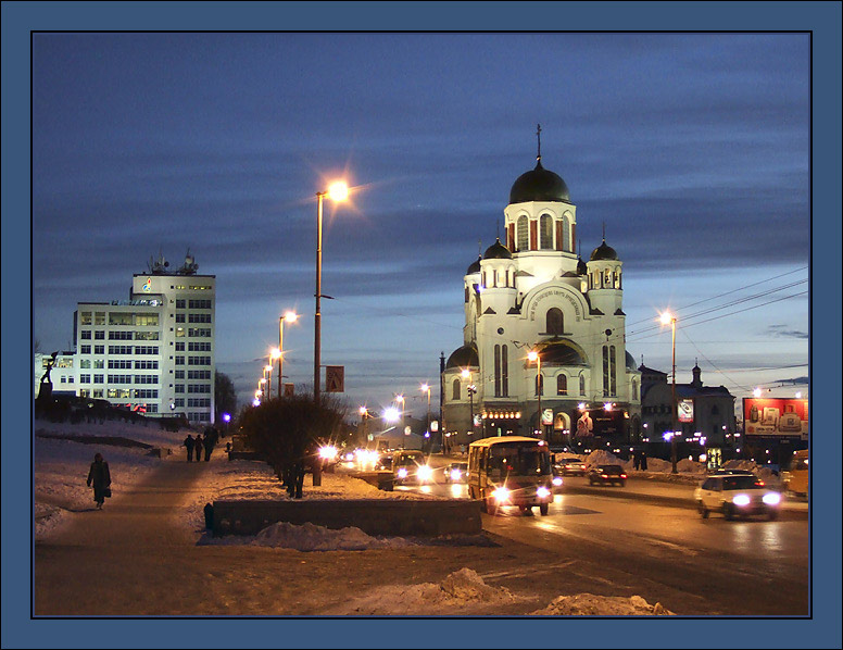 photo "Russia, Yekaterinburg, Temple On Tsarist Shelters" tags: architecture, landscape, night