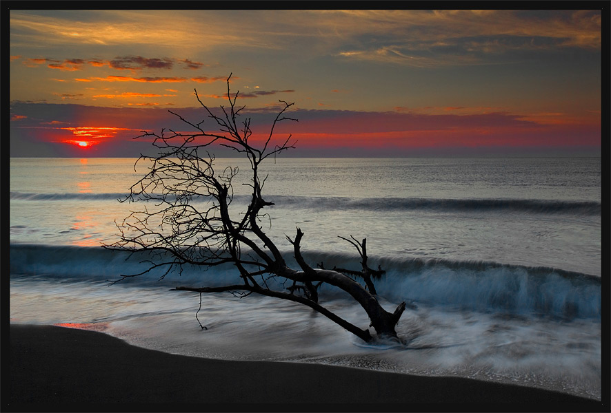 photo "The First Ray" tags: landscape, sunset, water