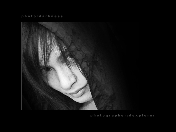photo "darkness" tags: portrait, black&white, woman