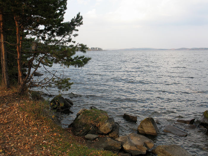 photo "by the lake" tags: landscape, autumn