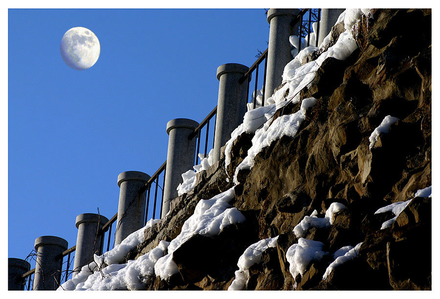photo "Blue Moon" tags: architecture, landscape, 