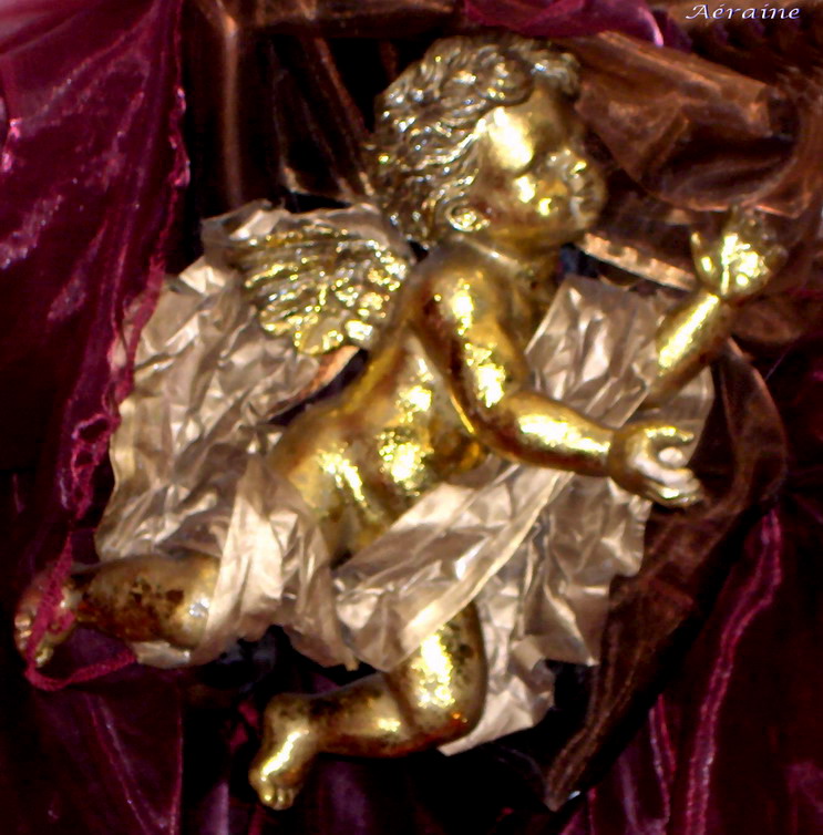 photo "Bright Cherub" tags: interior, still life, 