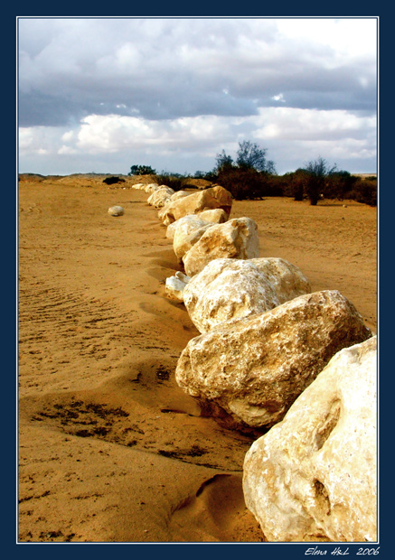 photo "A time to scatter stones" tags: landscape, travel, 