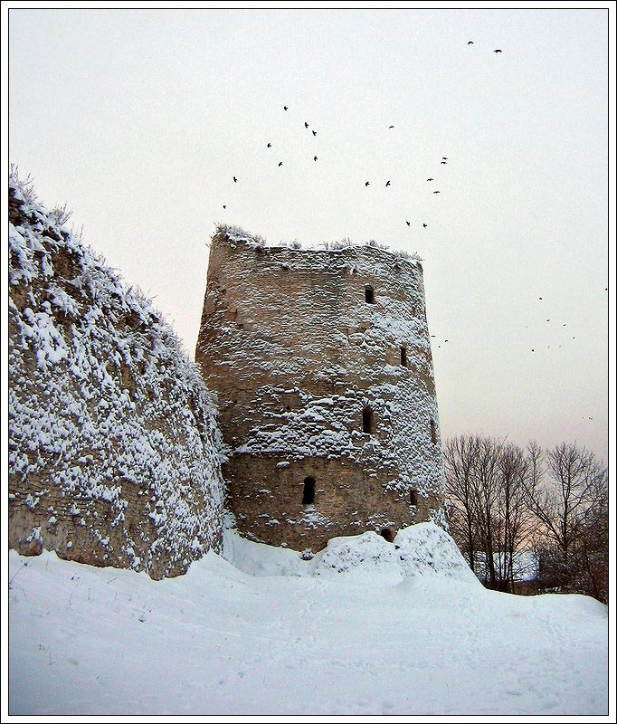 фото "Последние защитники." метки: архитектура, пейзаж, 