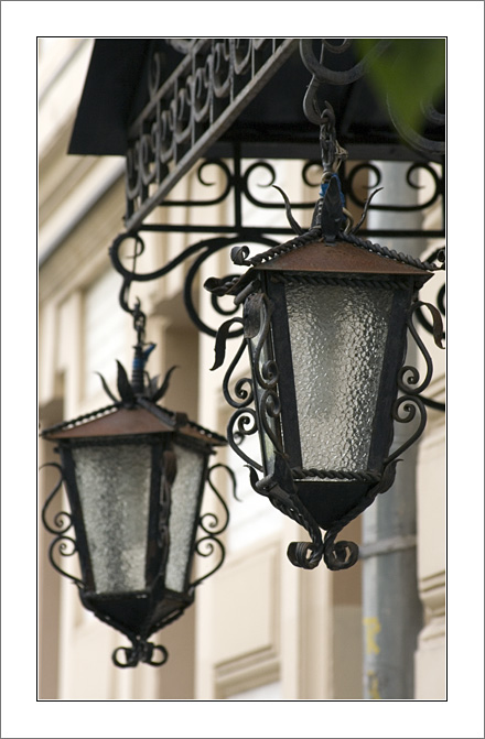 photo "Etude with lanterns" tags: architecture, interior, landscape, 
