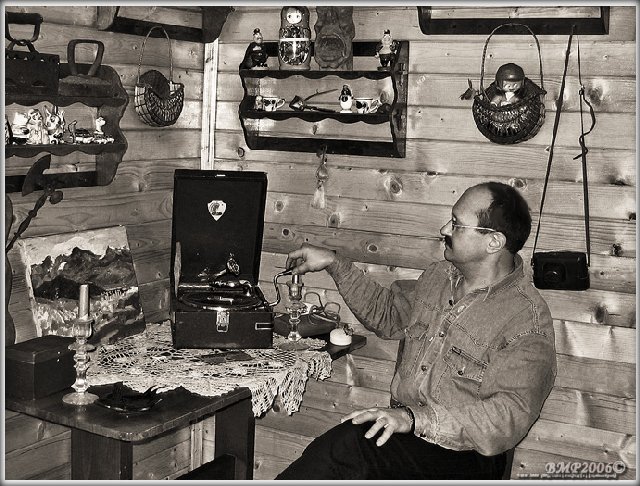 photo "Gramophone" tags: genre, 