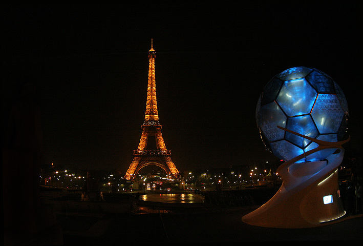 photo "Postcard from night Paris" tags: architecture, landscape, mountains