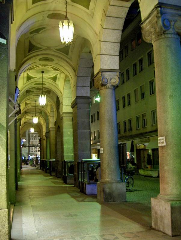 photo "Bolzano" tags: , 