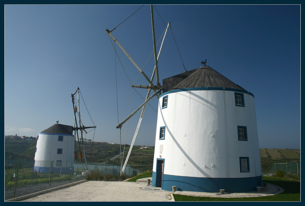 фото "Living in a windmill .." метки: архитектура, пейзаж, 