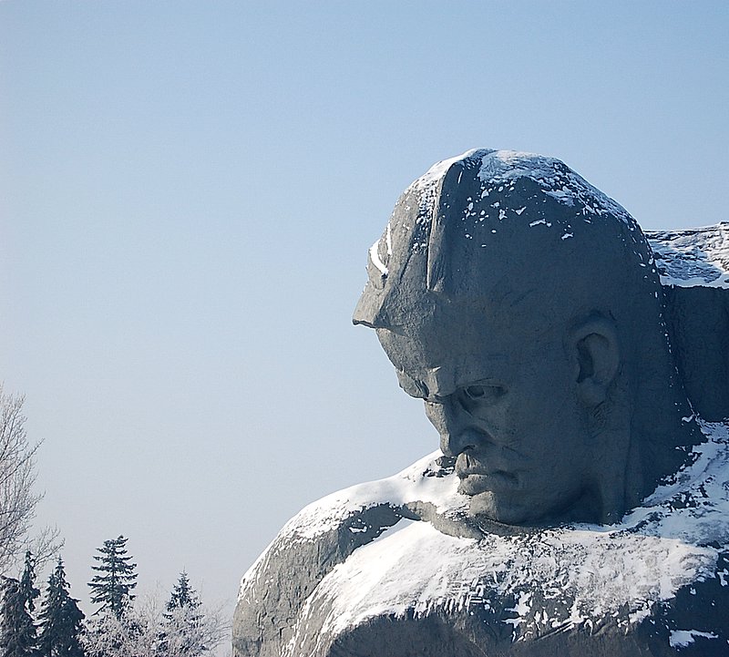 фото "The Stone Man in Winter Forests" метки: , 