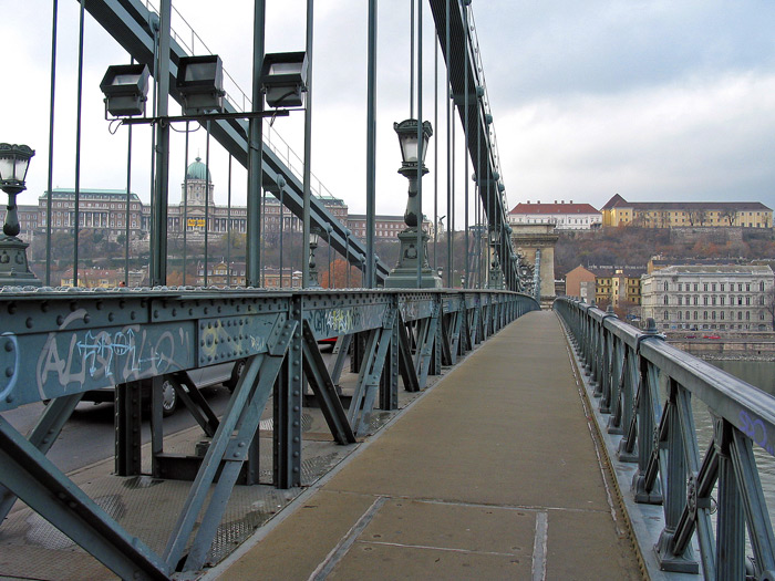 photo "Walk on the bridge" tags: travel, Europe