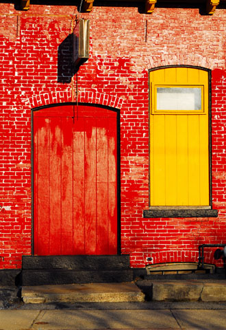 photo "Red Door" tags: architecture, abstract, landscape, 